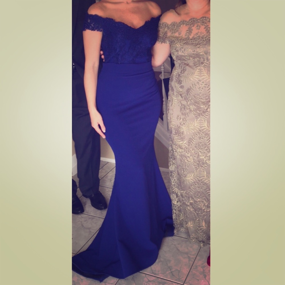 Blue off the shoulder dress with lace train